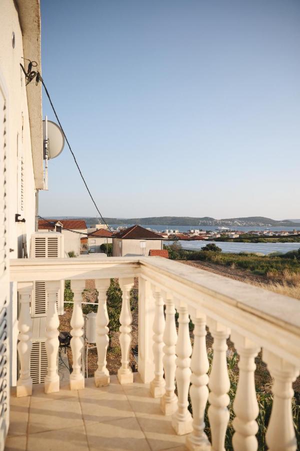 Apartment Blanka With A Beautiful View Of Трогир Экстерьер фото