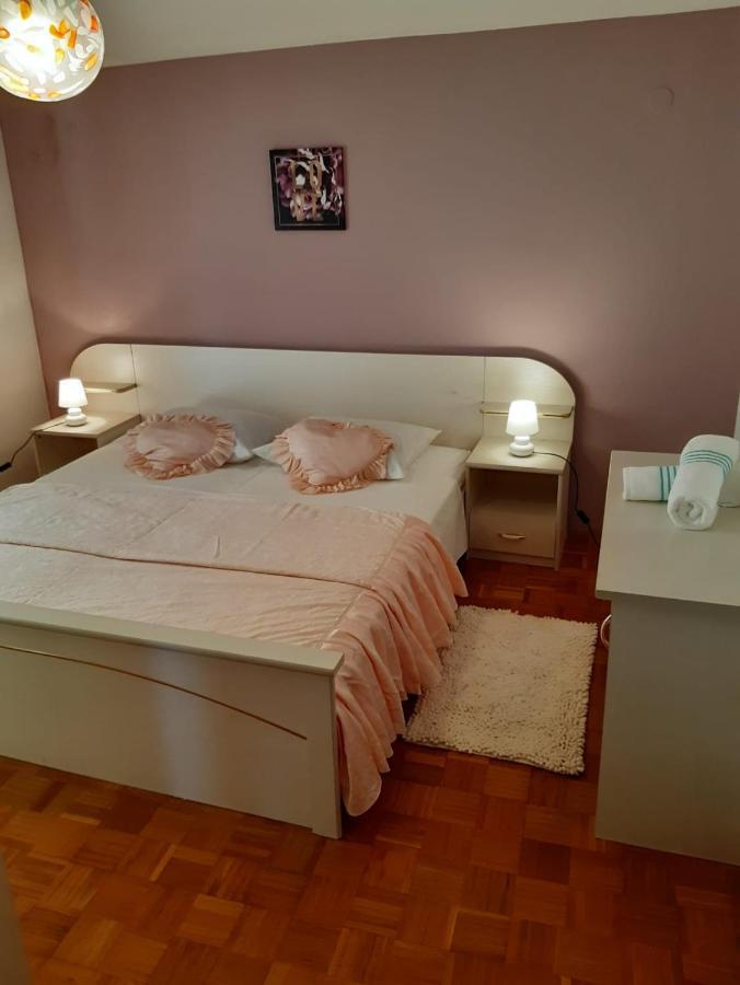Apartment Blanka With A Beautiful View Of Трогир Экстерьер фото